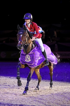Holly Cooper takes the Pony Foxhunter Championship title